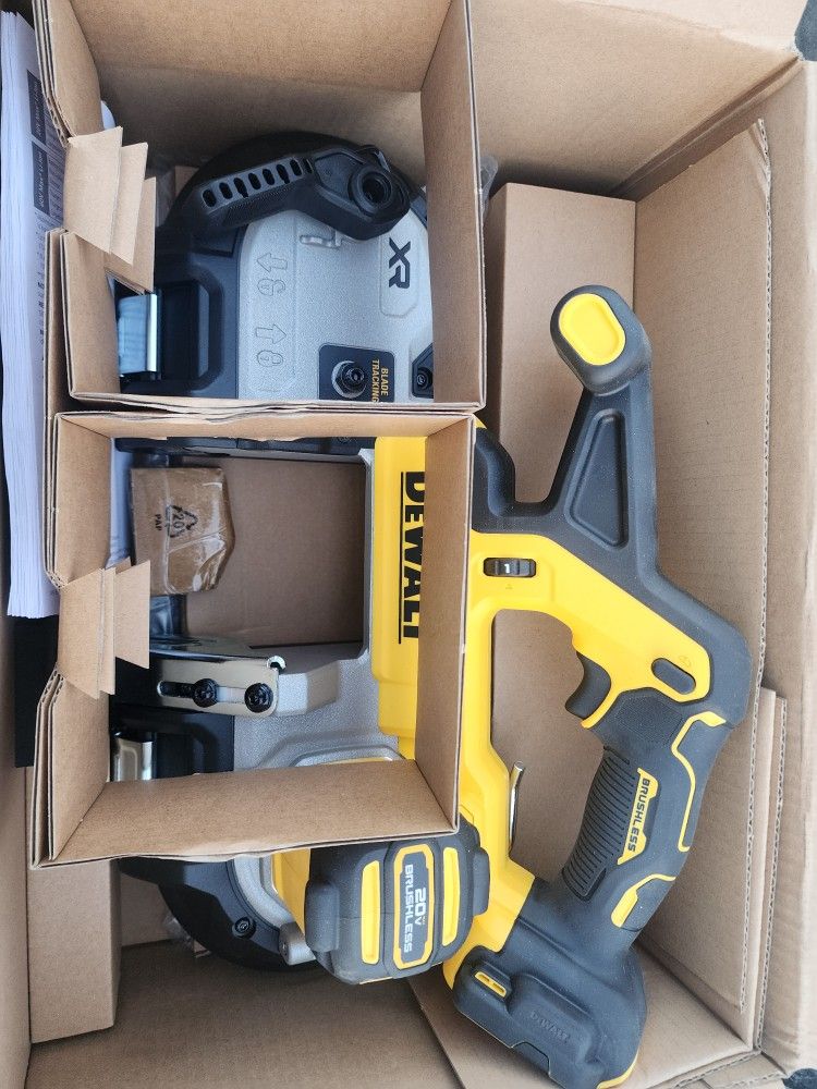 Dewalt Xr 20v Brushless New Band Saw $$250