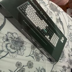 Keychron Q6 Max keyboard 