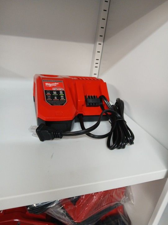 Milwaukee New M18 M12 Rapid Charger