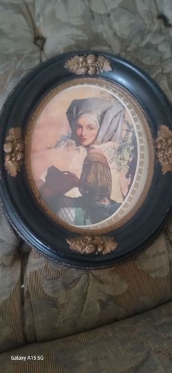 Vintage Oval Glass framed Renissance Woman w/ headdress