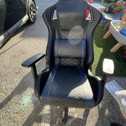 Black Desktop Gaming Chair