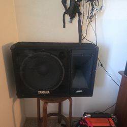 Yamaha Speakers 