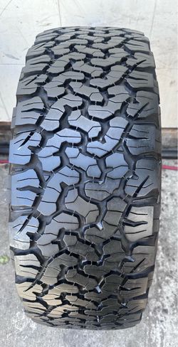 Bfgoodrich all-terrain ko2 2 LT295/70R17