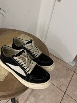 Rick Owens  Vintage Low 'Black (no box)
