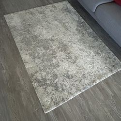 Area rug