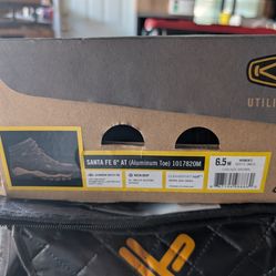 Keen women's work boots