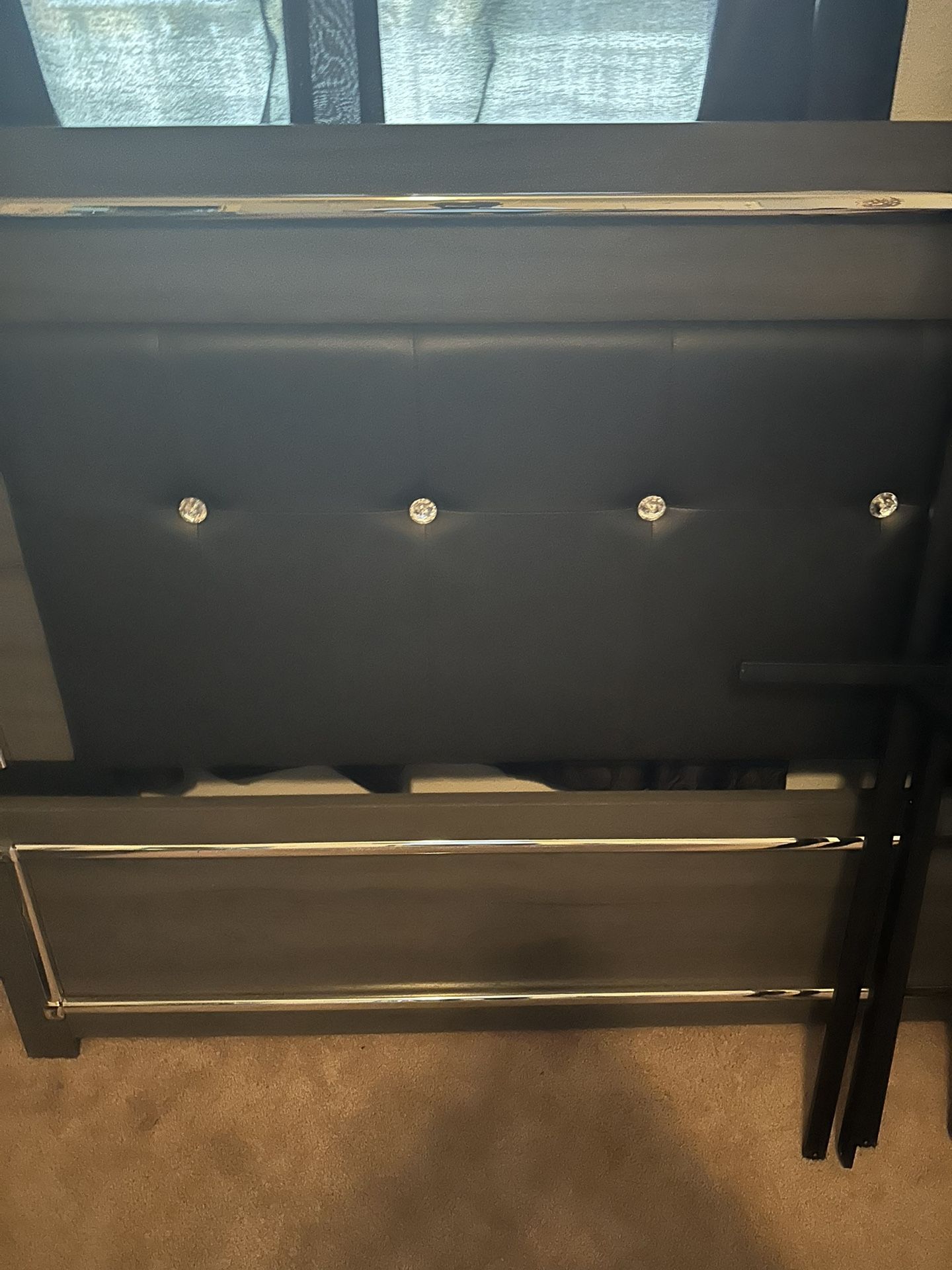 Full Size Bed 