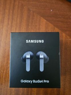 *Fake* Galaxy Buds 4 Pro