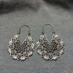 New Cute Flower Design Silver Color Fashion Earrings
