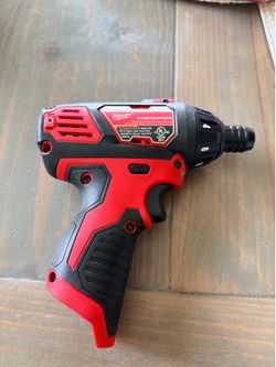 Milwaukee 2401-20 M12 12-Volt Lithium-Ion Cordless 1/4 in. Hex Screwdriver (Tool-Only