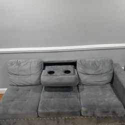 Sectional 2 Couches used 