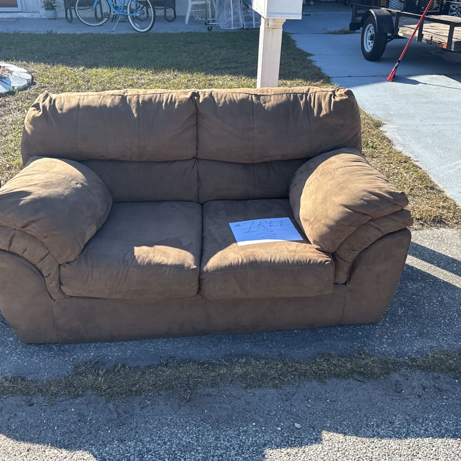 FREE RECLINER COUCH/LOVESEAT