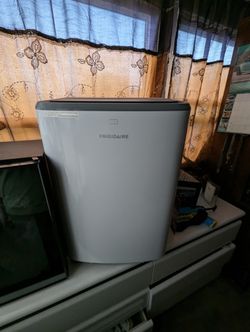 2 Frigidaire Bedroom AC Unit (They Are Exactly The Same)