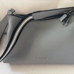 Excellent Condition Marc Jacobs Bag. Grey Crossbody 