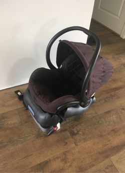 Maxicosi car seat with base