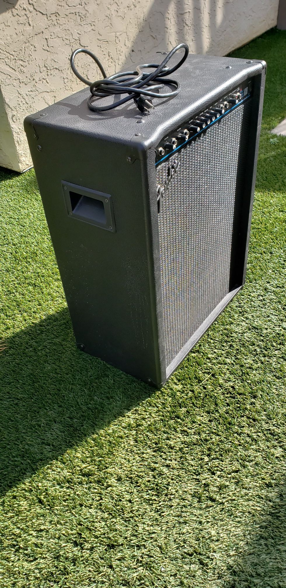 FENDER KXR 100 KEYBOARD AMPLIFIER (works for lots of instruments and