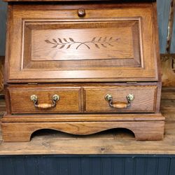 Table Top Hutch/ Bread Box