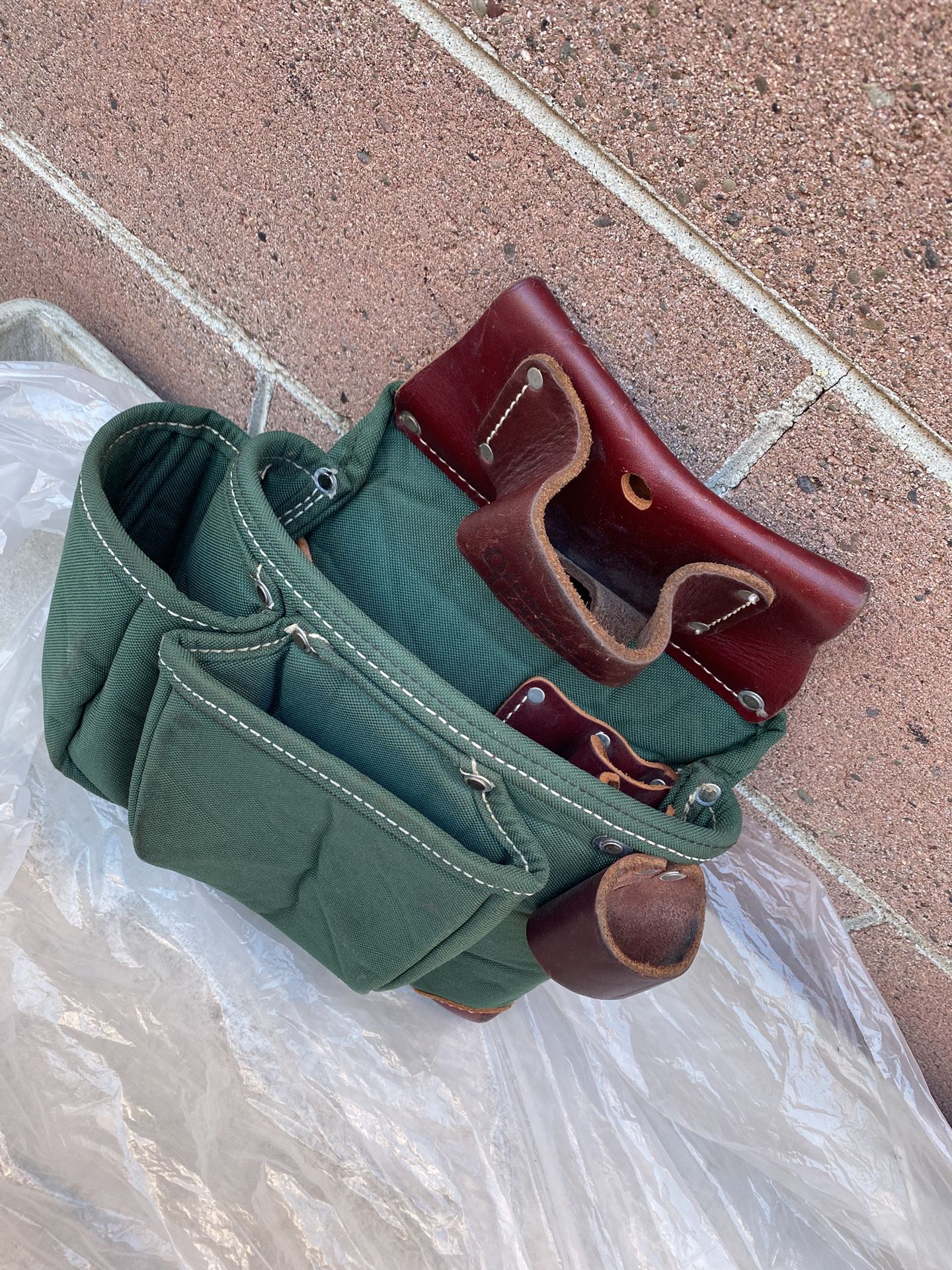 Occidental Leather Pouch