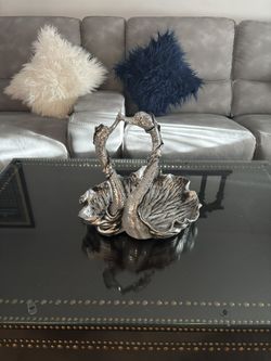 Galena Swan Lovers Centerpiece