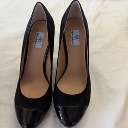 New M by Michael Antonio Black Heels Patent Toe Size 7