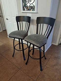Tall barstools