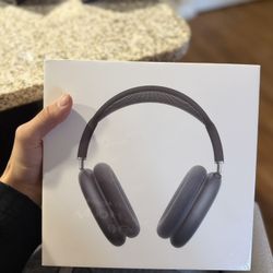 AirPods Max with Smart Case (USB-C)