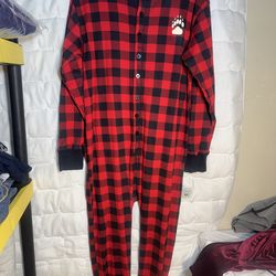 Buffalo Plaid Adult One-Piece Pajamas “Bear Cheeks” Flap – Red & Black – Size M – New w/Tag