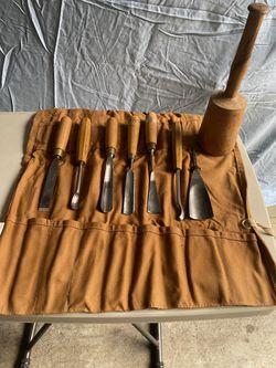 Carving Gouges with Mallet - Make offer.