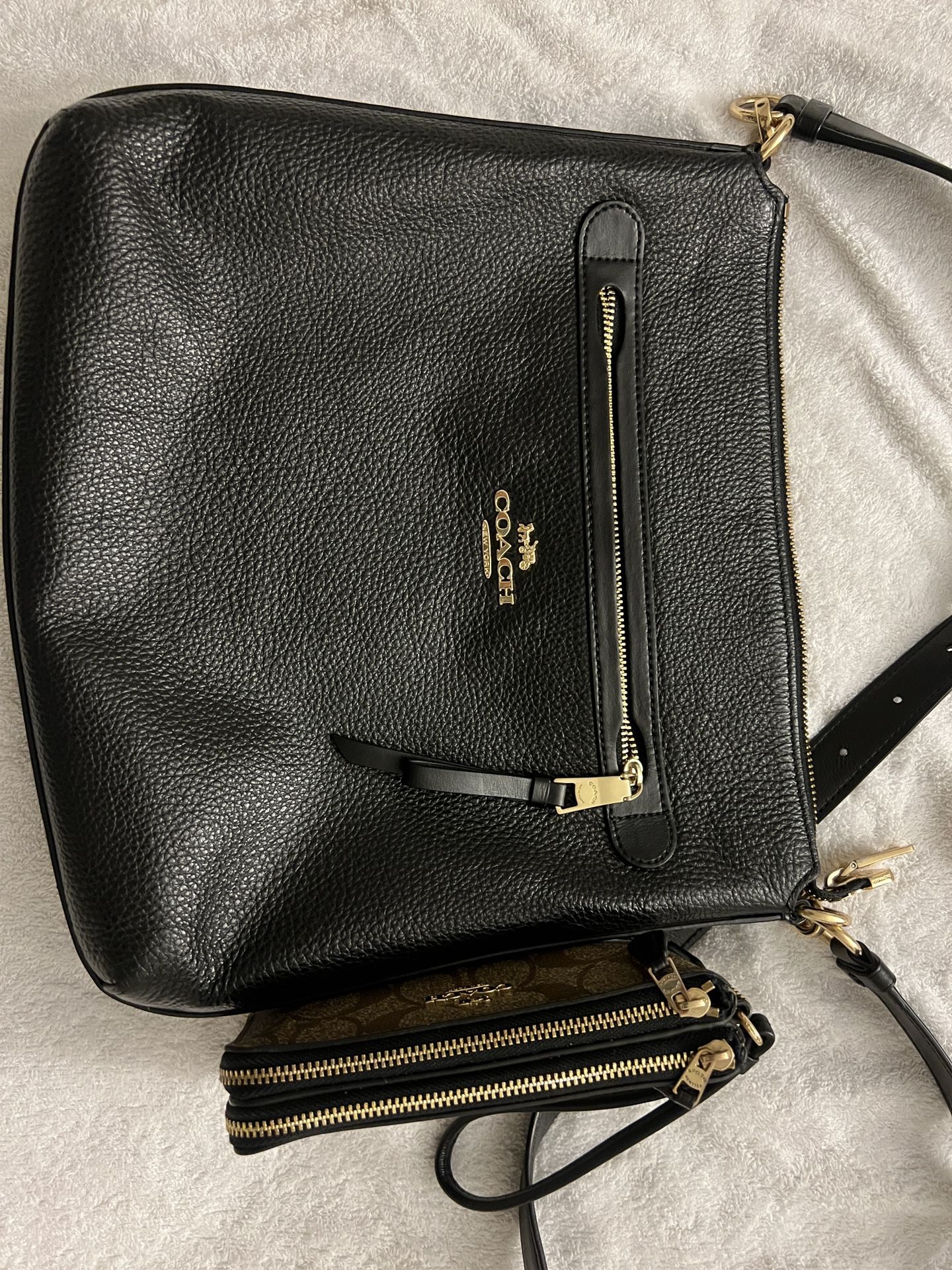 Coach Crossbody And Wallet 