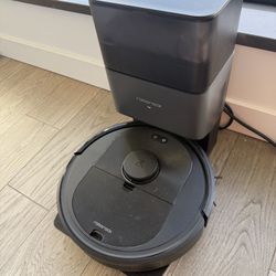Roborock Q5+ robot vacuum