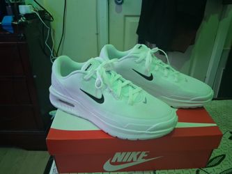 MENS NIKE AIR MAX 11.5