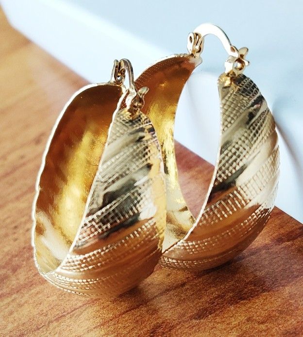 14K Gold Filled Hoop Earrings Lead And Nickel Free