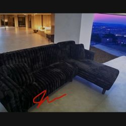 New! Super Comfy Soft Touch Sofa QUEEN Sleeper !! 