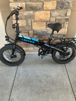 Lectric Xp 3.0 - E Bike Still Under Warranty Bike Folds Up