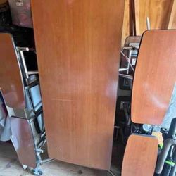 CLASSROOM & LUNCH TABLE 