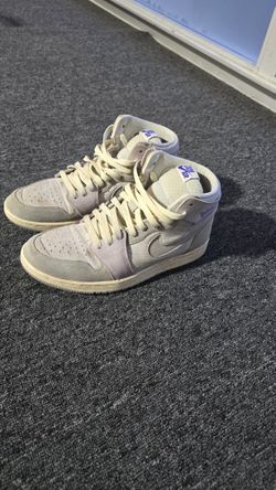 2 Nik Shows Size 9.5 Women