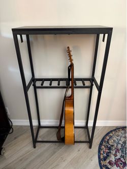 Guitar stand