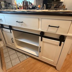 Space-Saving Drop-Leaf Kitchen Island with 3 Stools – Stylish & Functional!