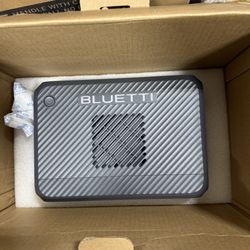 New in box 800-Watt Alternator Charger, Fast DC-DC Charger for Portable Power Stations