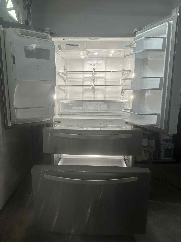 Kenmore 4-Doors stainless steel refrigerator (2016)