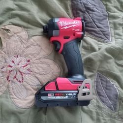 New Milwaukee M18 Fuel 4th Generation/ 1/4Hex Impact With  3.0 Battery 