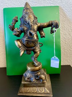 Ganesha Statue 