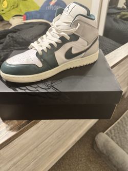 jordan 1 MID SE