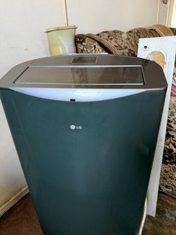 LG PORTABLE AIR CONDITIONER 14000 BTU AS IS