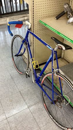 Blue falcon road bike competitor 105