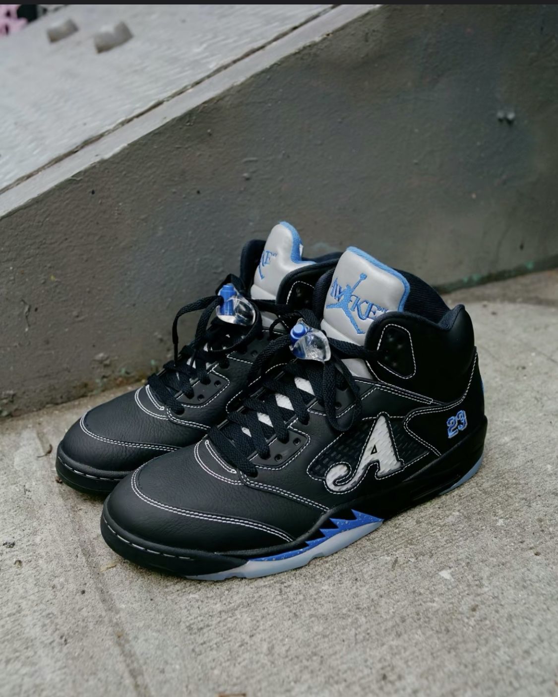 Air Jordan 5 x Awake NY