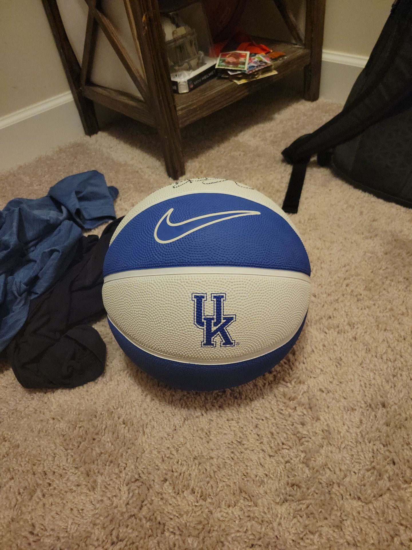 Kentucky signed ball