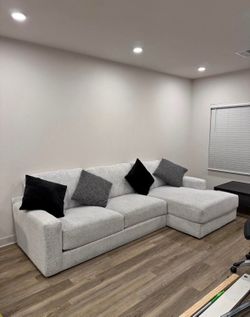 Light grey sectional couch