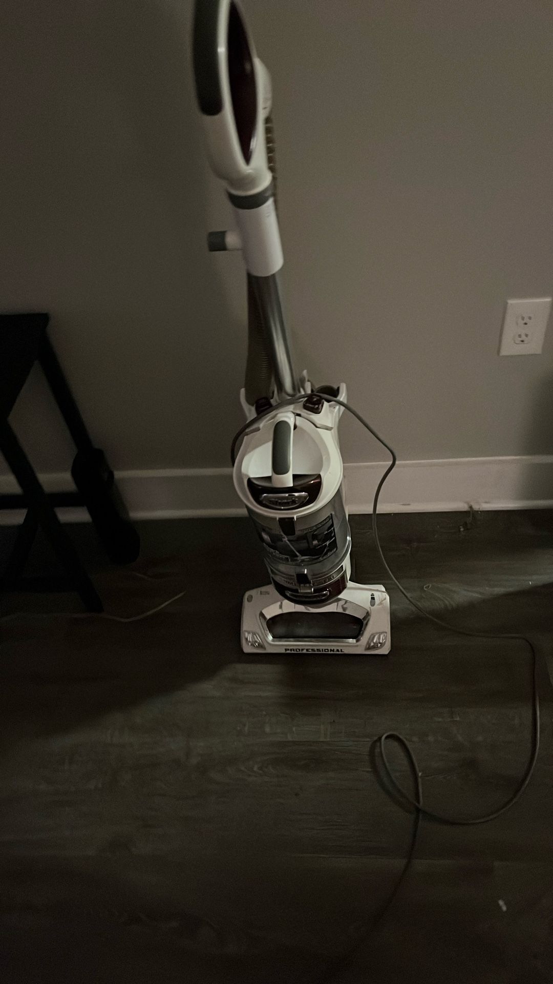 SHARK Professional Vacuum Cleaner