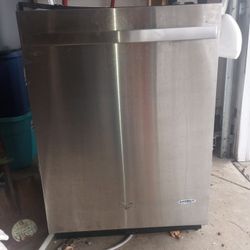 24"Stainless Dishwasher Whirlpool Gold Series 